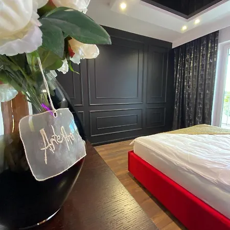 Szot Apartment *